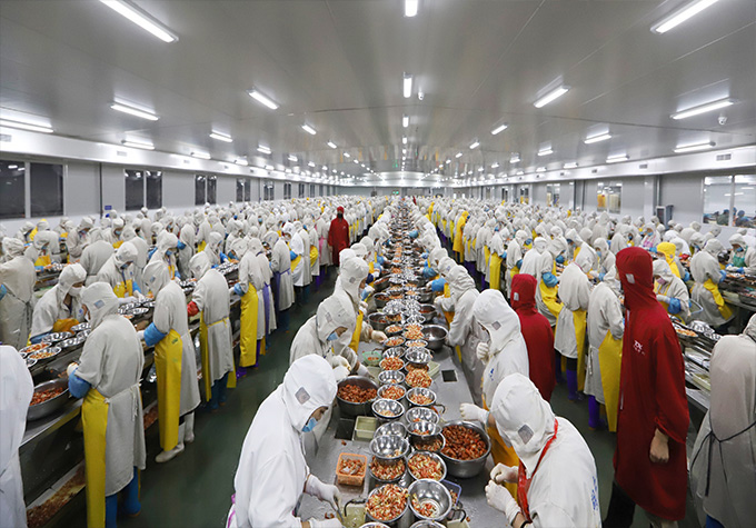 周黑(hēi)鴨小(xiǎo)龍蝦上(shàng)市(shì)僅3月(yuè)即下(xià)架 市(shì)值蒸發逾30億港元|周黑(hēi)鴨|小(xiǎo)龍蝦|煌上(shàng)煌_新浪财經_新浪網